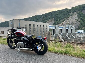 Triumph Bonneville Bobber 1200 - 3