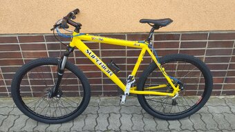 Horské kolo superior , deore XT . - 3