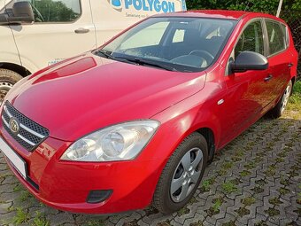 Kia Ceed 1.4 - servisované - Motor ko - STK do 01/2027 - 3
