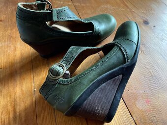 Boty zn. Fly London vel. 37 - 3