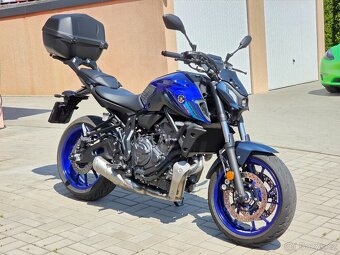 Yamaha MT-07, původ ČR, záruka do 9/2026,doplňky za 25.000Kč - 3