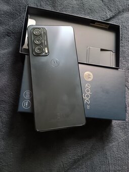 Motorola Edge 20 - 3
