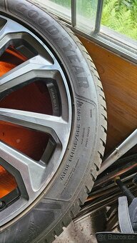 ZÁNOVNÍ Goodyear Vector 4seasons235/50 R19 + disky - 3