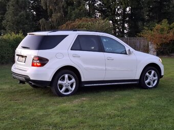 Mercedes ML350 4Matic AMG v plné výbavě, benzín 200kW. - 3