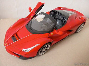 RC auto Rastar Ferrari - 3