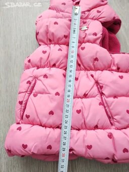 Dívčí teplá vesta (velikost 80, 9 až 12 měsíců) - 3