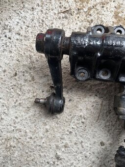 Převodka řízení Mazda b2500 2.5td - 3