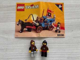 LEGO Castle 6038 Wolfpack Renegades - 3