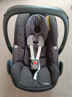 Autosedačka MaxiCosi (Pebble a Pearl) + základna Familyfix - 3