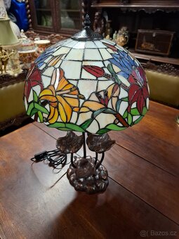 Vitrážová stolní lampa Tifany - 3