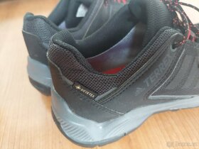 Guristicka Goretx obuv Adidas, vel.UK5, jako nové, 3x obuté - 3