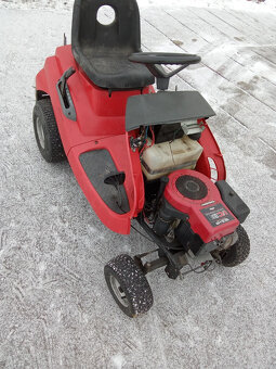 zahradní traktor traktůrek - 3
