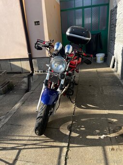Suzuki GSF 600 - 3