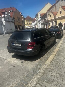 Mersedes-Benz C220 - 3
