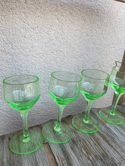 Retro vintage starožitné skleničky z uranového skla - 3