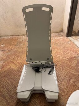 Elektrický vanový zvedák Drive Medical rezervovano - 3