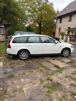 Volvo v50 - 3