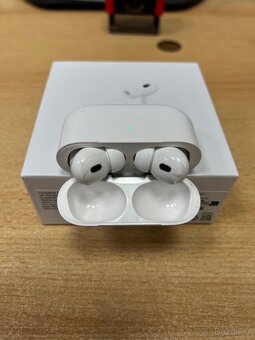 Apple AirPods Pro druhé generace - 3