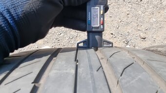 Letní pneu 255/35/19 Continental Run Flat - 3