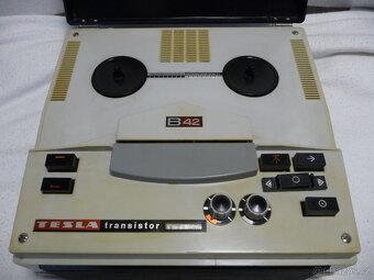 Magnetofon TESLA - 3