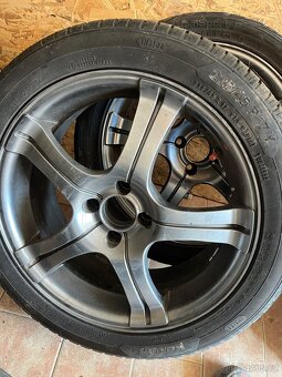 Prodám ráfky se zimními pneu - 3