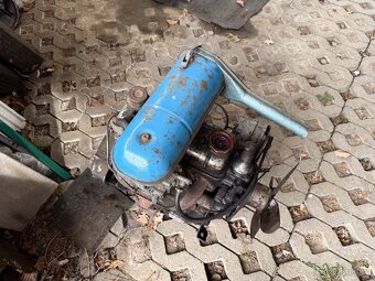 Škoda 1203 motor - 3