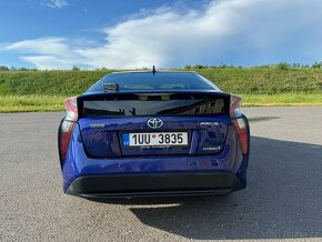 Toyota Prius 2016 1.8 hybrid plná výbava Executive - 3
