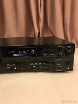 Sony - 3