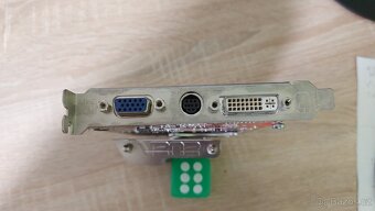 Grafická karta Asus EAX1600XT 256MB GDDR3 - PCI Express - 3
