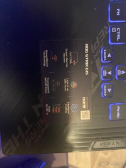 Prodávám notebook Asus Rog Strix g15 model g512 - 3