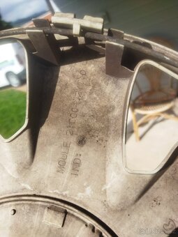 Prodám poklice na Citroen Berlingo - 3