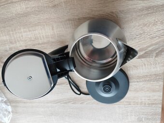 Nová rychlovarná konvice 1.8l - 3