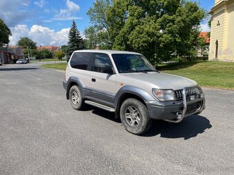Toyota Land Cruiser 90 - 3