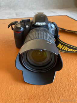 Nikon D3100 s objektivem AF-S NIKKOR 18-105mm VR - 3