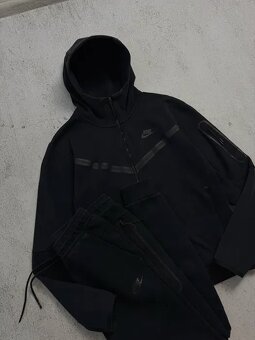 Souprava Nike Tech Fleece - 3