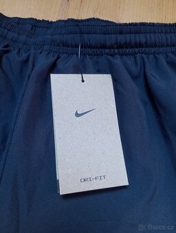 Pánské sportovní kalhoty Nike - 3