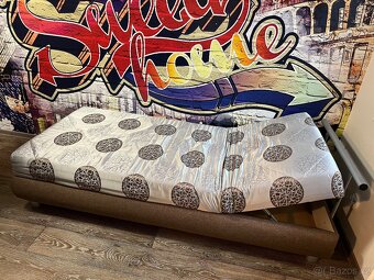 Polohovací válenda s úložným prostorem - 3