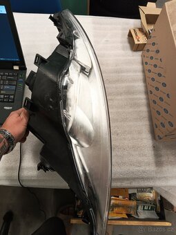 Přední světlo Mondeo - 3