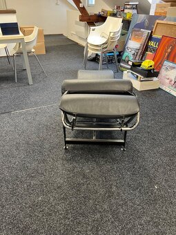 Lehátko lenoška replika od Le Corbusiera - 3