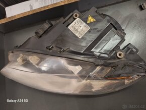 Audi A4 B7 xenon - 3