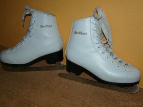 Dámské brusle - 3