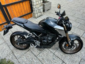 Honda CB 125 R - 3