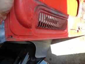 Škoda Garde zadni kapota bez děr na znaky original - 3