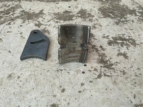Prodám držák dynama motoru Hatz - 3