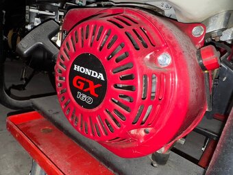 Prodám elektrocentrálu HONDA EA2600 - 3