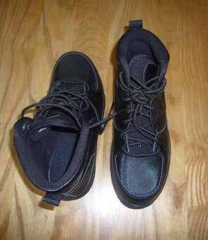 kotníkové boty nike manoaltr gs vel 37,5 - 3
