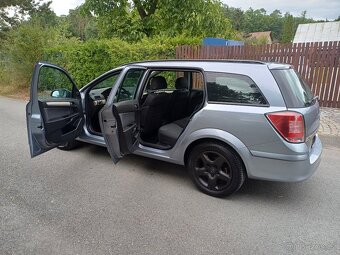 Benzínový Opel Astra 1.8..16V... Tempomat - 3
