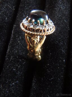 Starožitný zlatý 21,6K prsten se safírem a diamanty. - 3