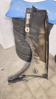 Volkswagen Golf 4 přední blatník - 3