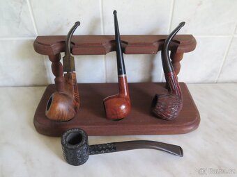 Stojánek na dýmky - 3